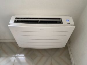 Pose d’une climatisation console DAIKIN à Caveirac
