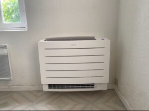 Pose d’une climatisation console DAIKIN à Caveirac